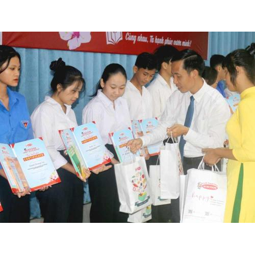 Trường Trung Cấp Nghề Dân Tộc Nội Trú Kiên Giang Tiếp Nhận Học Bổng Acecook Happy Scholarship